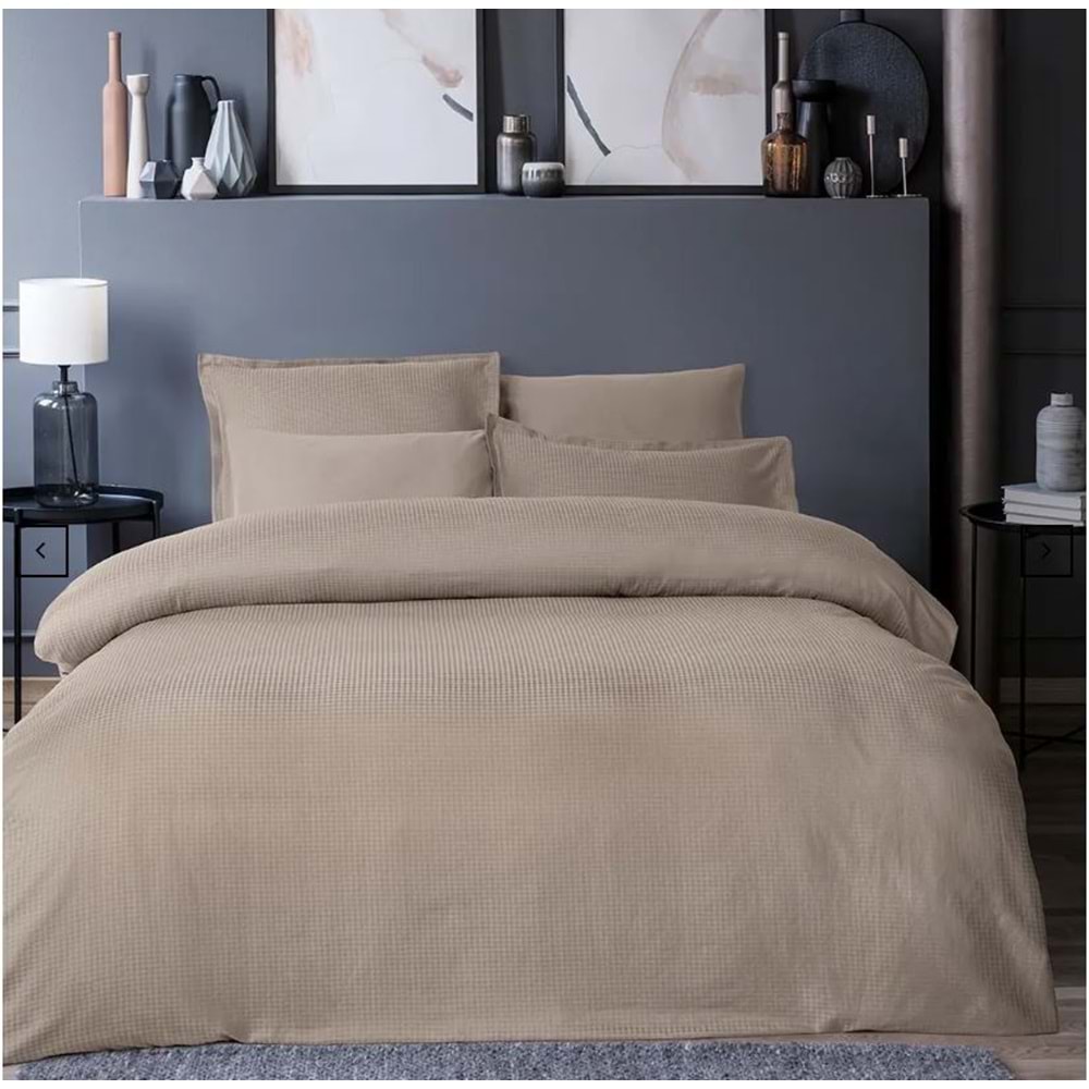 DIAMOND BEJ JAKARLI SATEN ÇİFT KİŞİLİK NEVRESİM TAKIMI 6 PARÇA